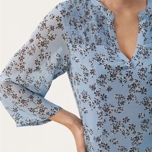 Chic Blue Floral Blouse